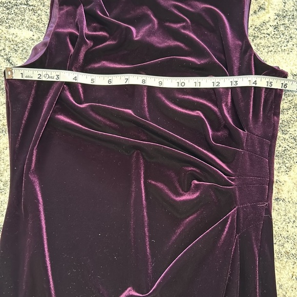 Jessica, size 10 purple sleeveless velour dress with stretch and ruching - Picture 9 of 9